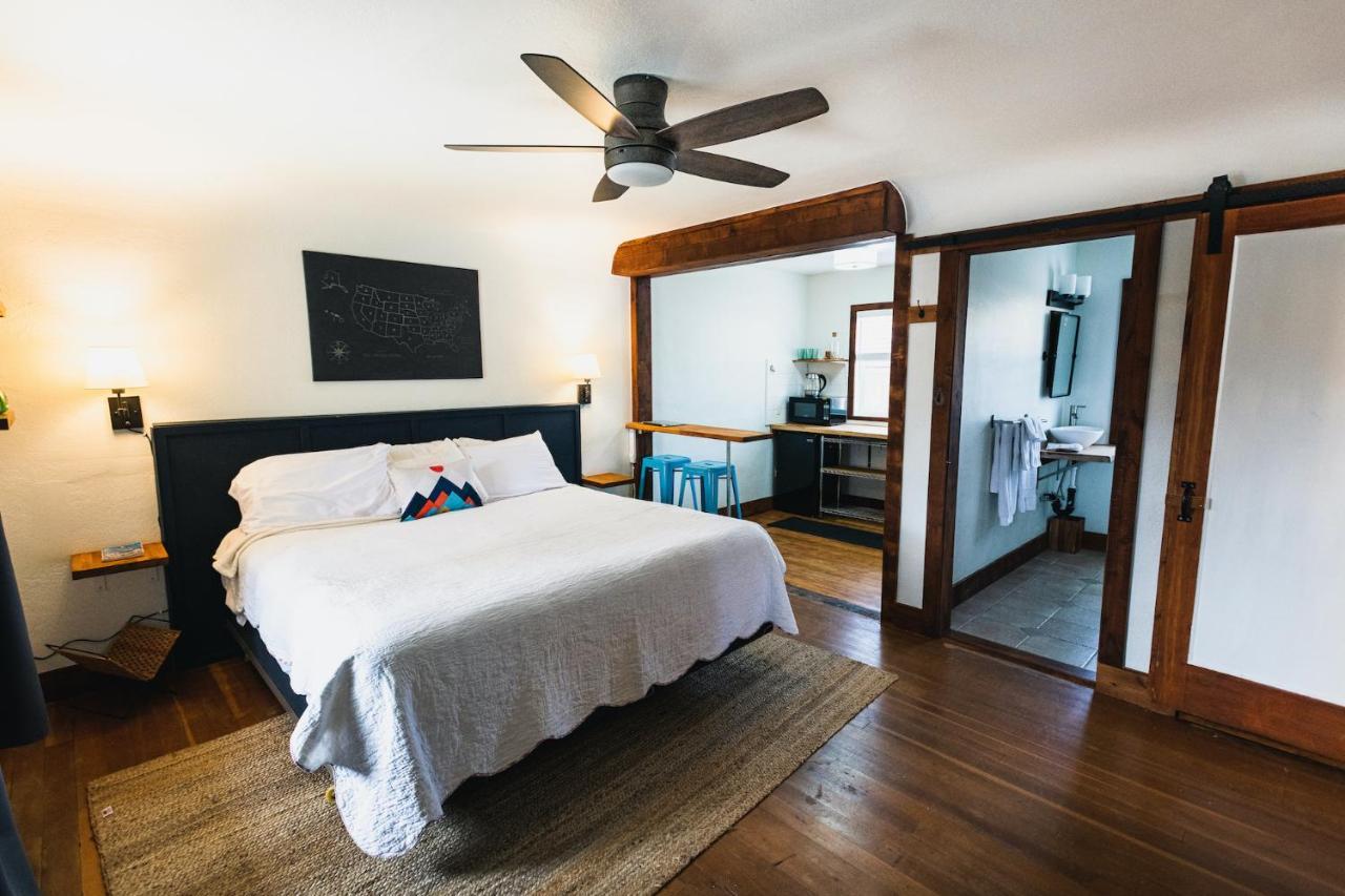 Left Coast Lodge - Pet Friendly Sisters Εξωτερικό φωτογραφία