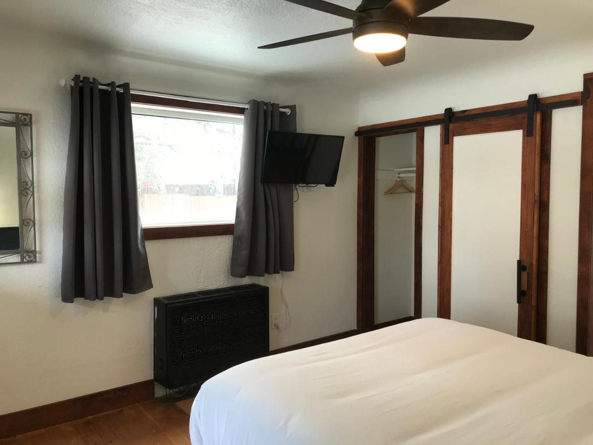 Left Coast Lodge - Pet Friendly Sisters Εξωτερικό φωτογραφία