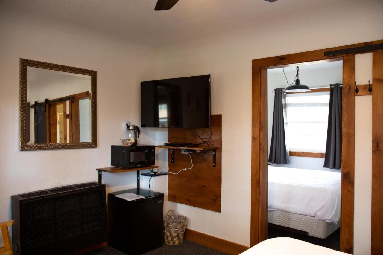 Left Coast Lodge - Pet Friendly Sisters Εξωτερικό φωτογραφία