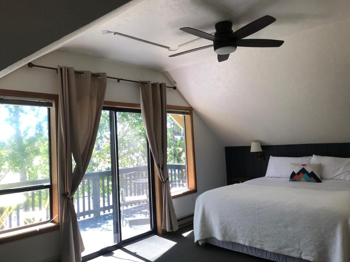 Left Coast Lodge - Pet Friendly Sisters Εξωτερικό φωτογραφία