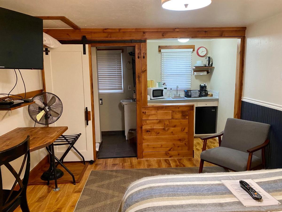 Left Coast Lodge - Pet Friendly Sisters Εξωτερικό φωτογραφία